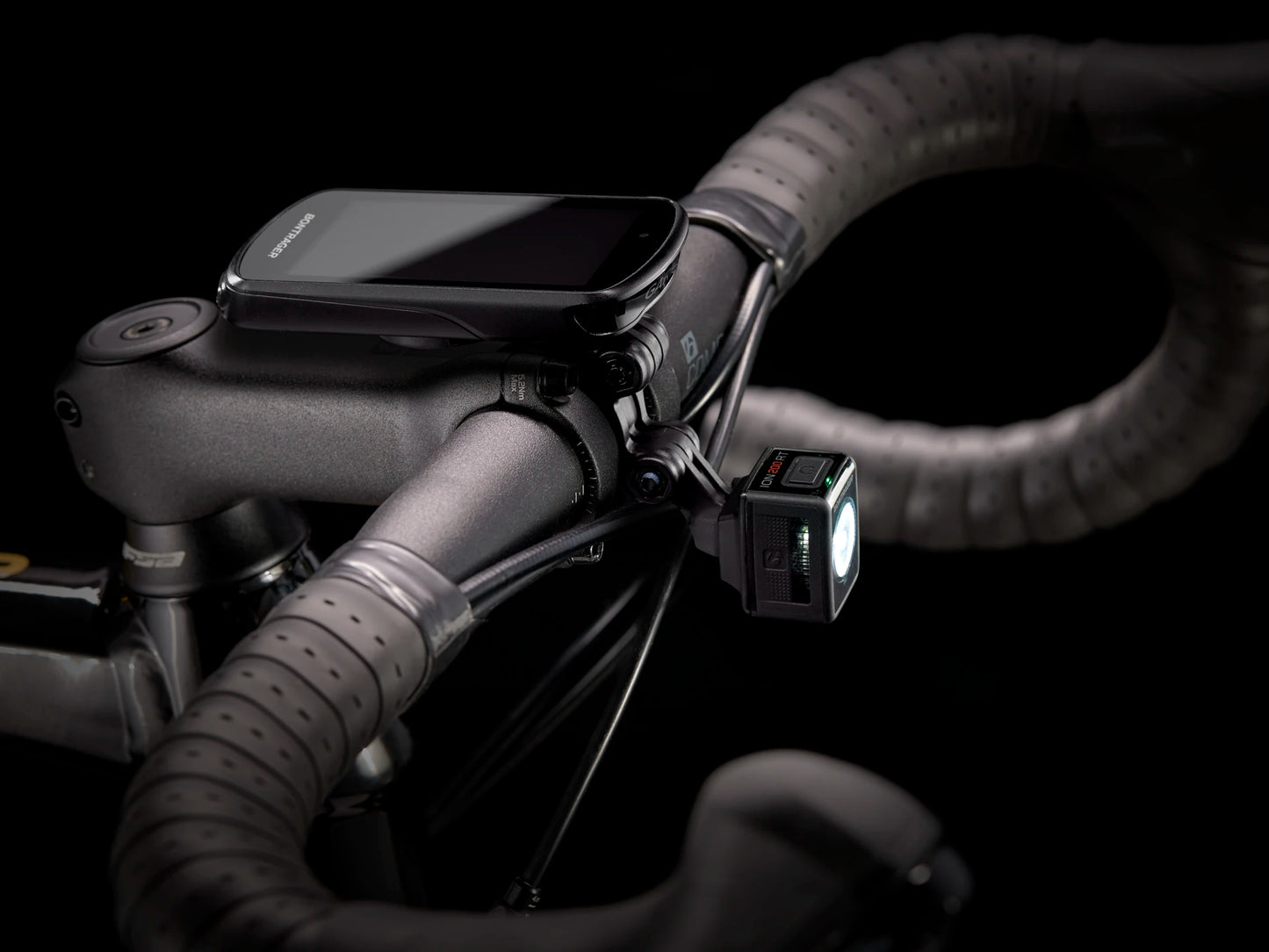 DOMANE AL 2 DISC 52 BL-BK